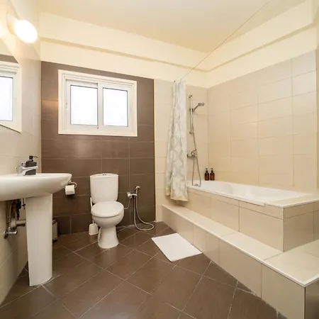2 Bedroom Flat Appartement