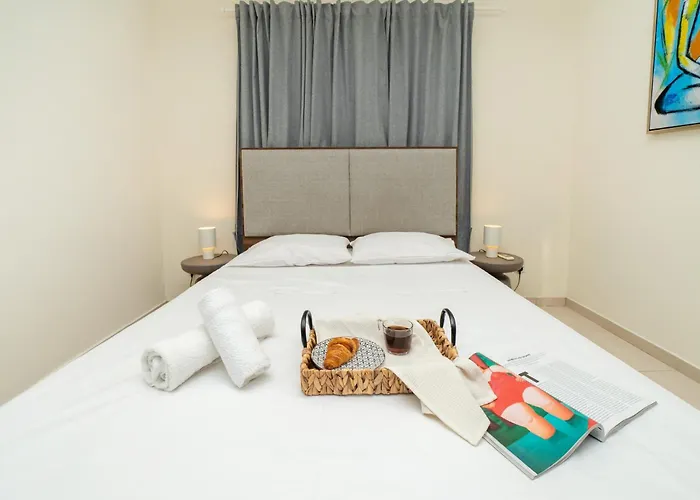 2 Bedroom Flat ニコシア